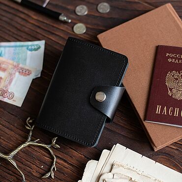 Использование карт или билетов в приложении Wallet на iPhone