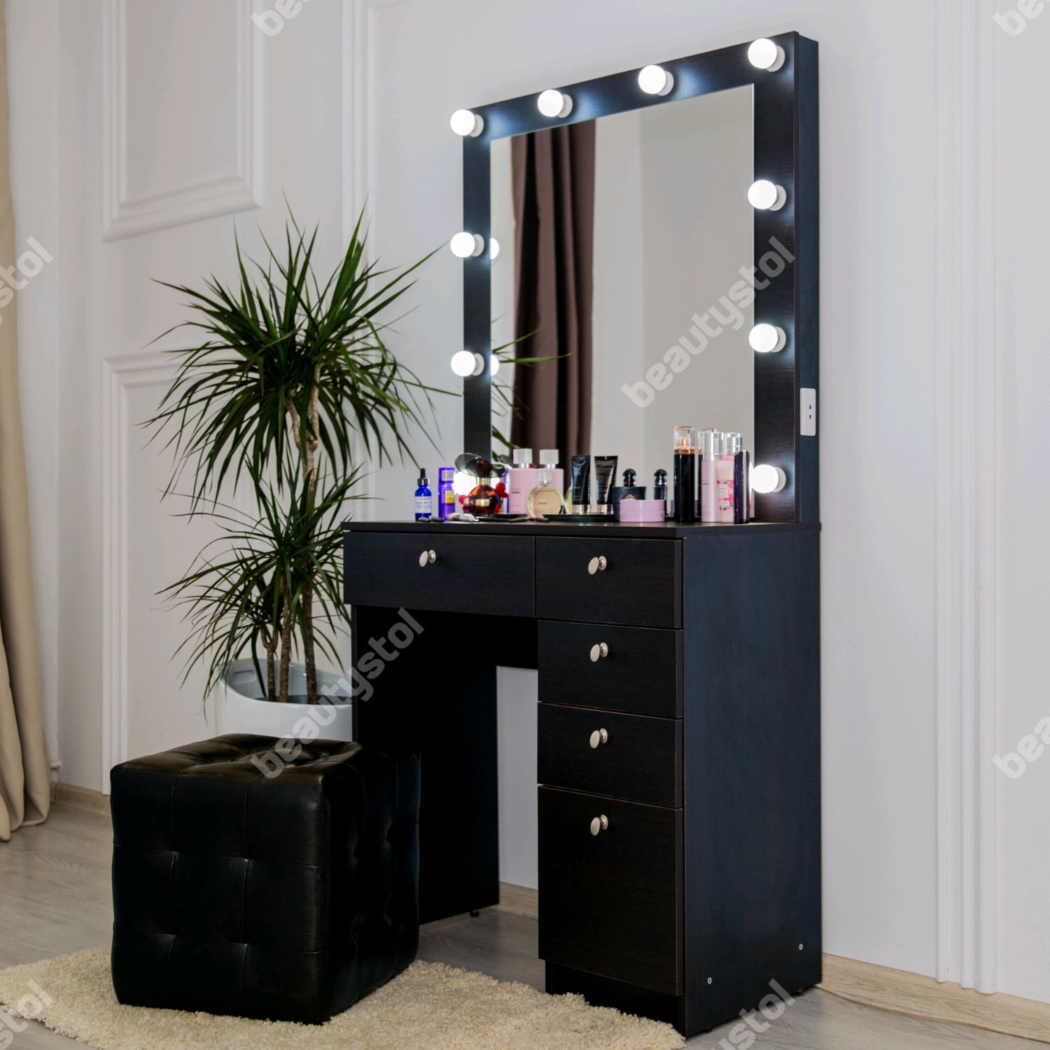 Гримёрный | Туалетный | Макияжный столик. Стол с зеркалом в интернет ...