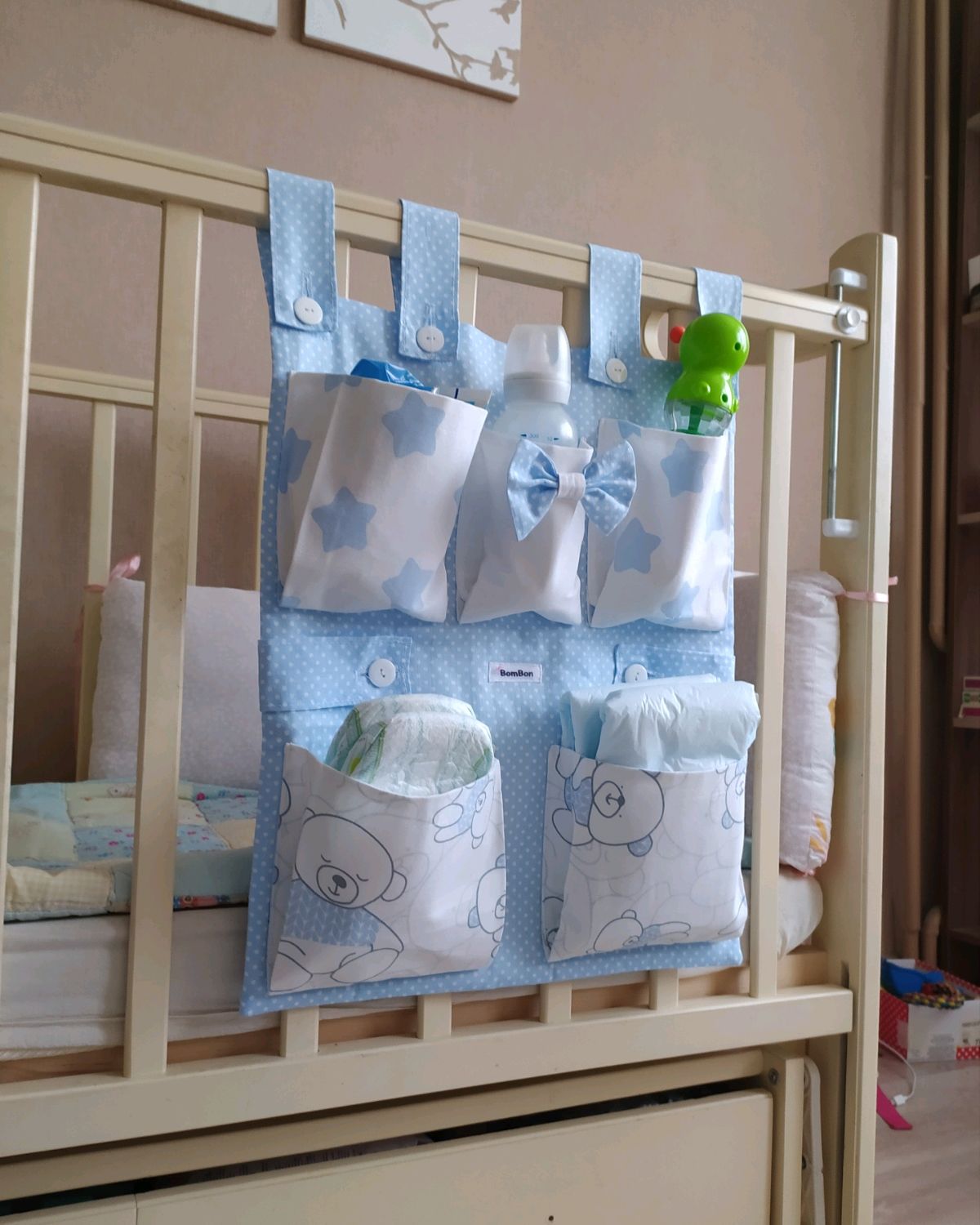 Как сшить органайзер для детской кроватки своими руками | Выкройки | webmaster-korolev.ru | Дзен