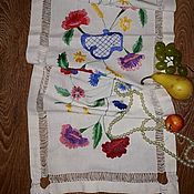 Винтаж: Салфетка льняная с вышивкой сиреневые цветы.  Винтаж