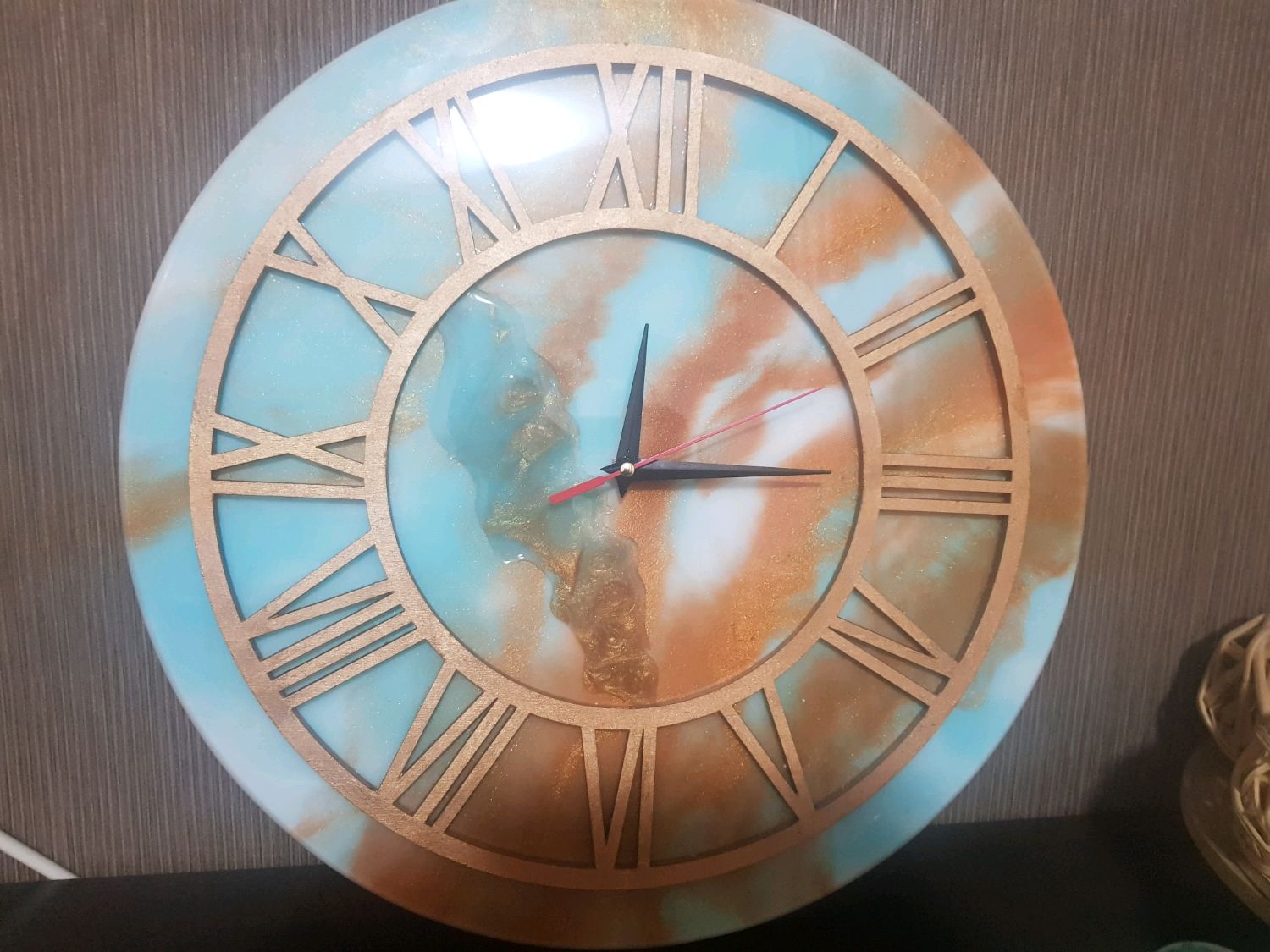 Часы настенные из эпоксидной смолы в интернет-магазине на Ярмарке ...