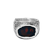 Серебряное кольцо с гематитом