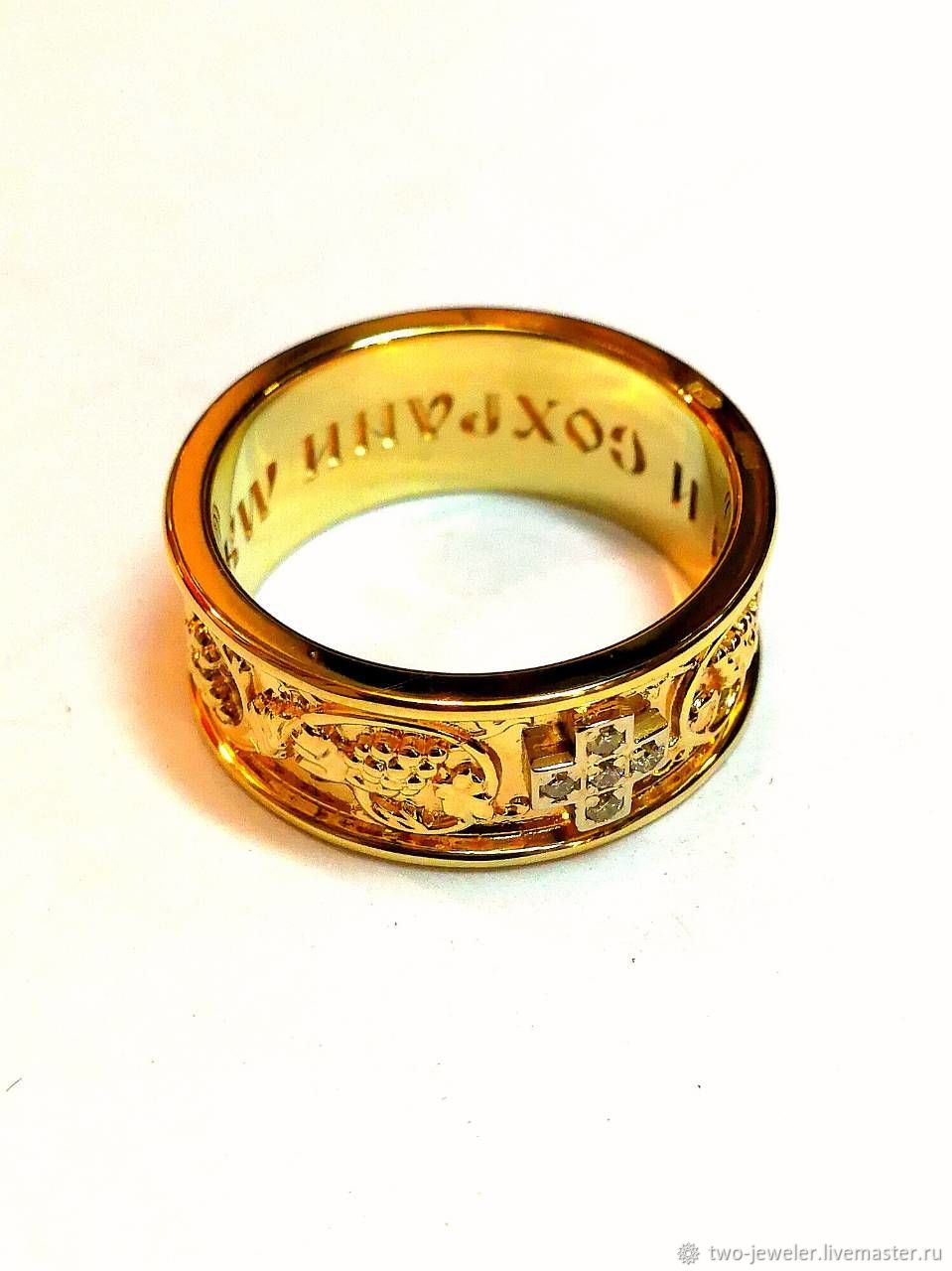 Золотое православное кольцо золотое «Спаси и сохрани»