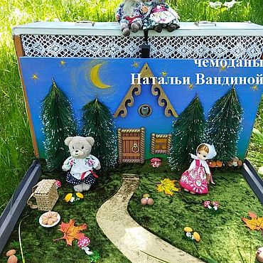 Куклы и игрушки ручной работы. Ярмарка Мастеров - ручная работа Маша и Медведь- чемодан-трансформер для кукольного спектакля. Handmade.