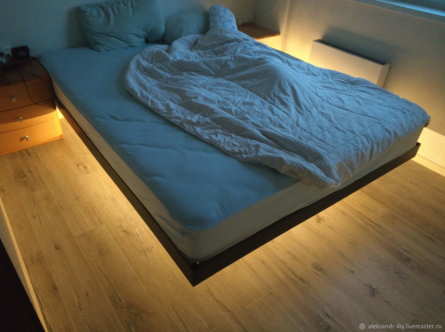 Loft левитирующая кровать