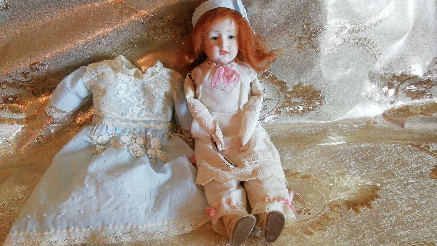 Фарфоровая кукла Хойбах