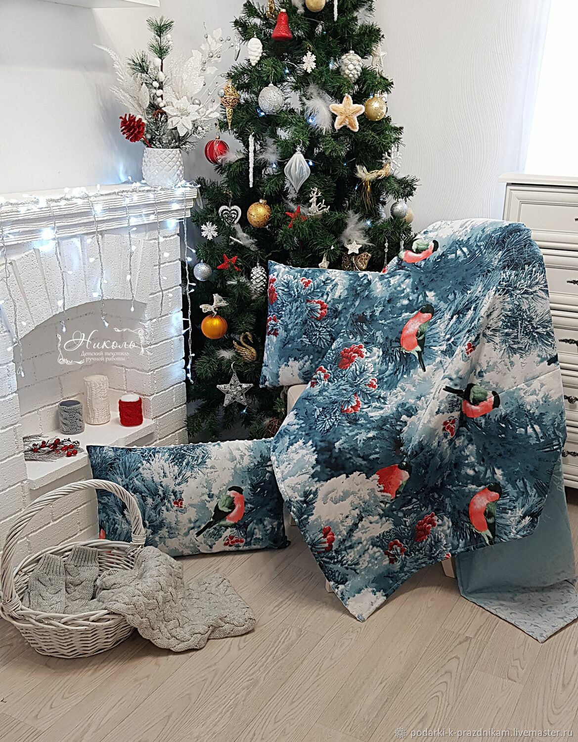 Новогодний плед с подушкой "Снегирь на ветке" в интернет-магазине на ...