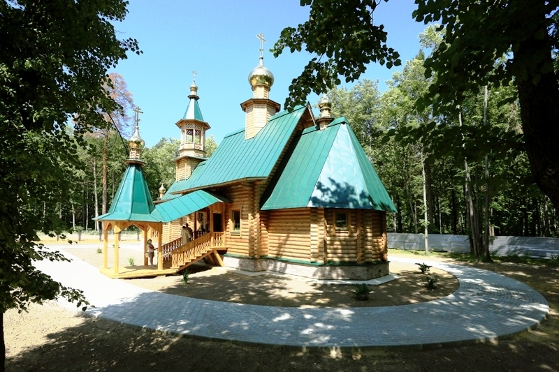 Живу в глубине заповедника.