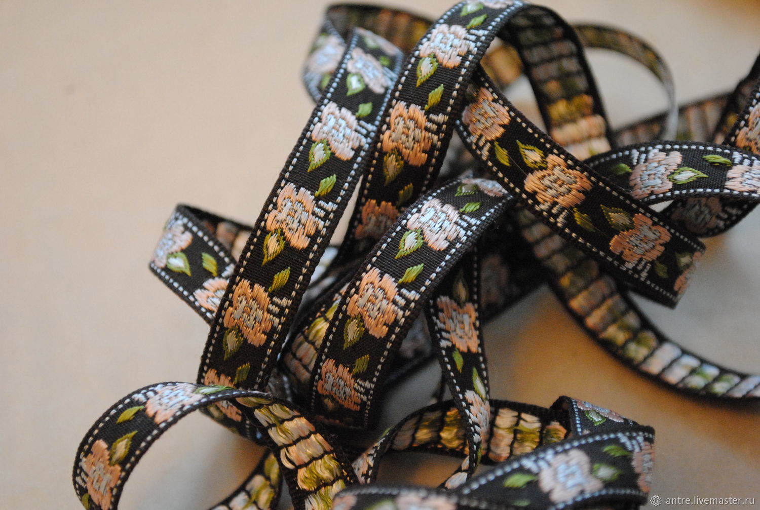 Тесьма репс с вышивкой "Розы" Англия купить в интернет-магазине Ярмарка ...