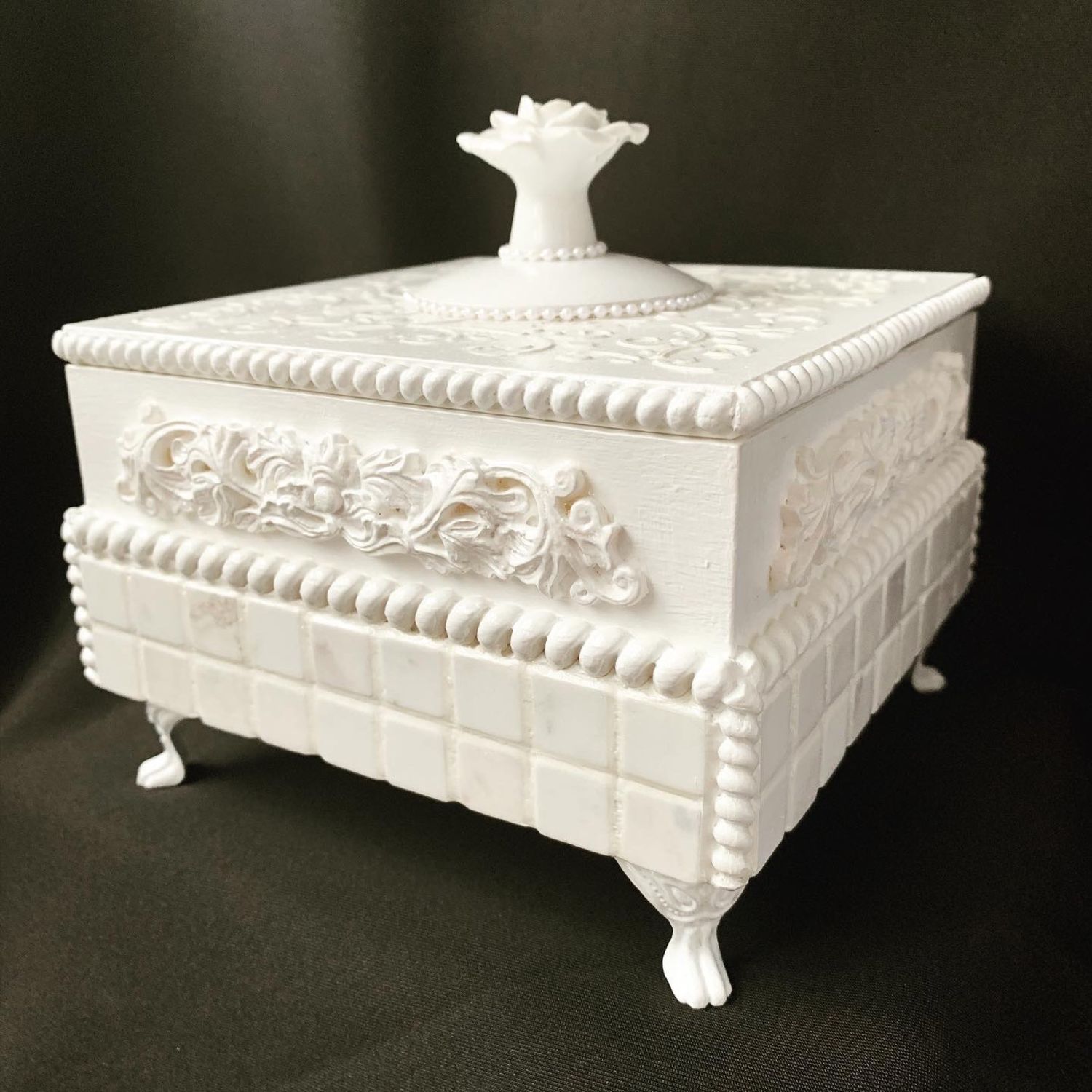 Набор шкатулка и подставка для косметики и духов Мрамор – купить на ...