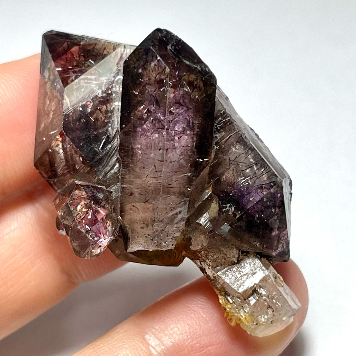 Smoky amethyst ion