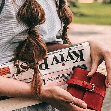Сумки ручной работы. Ярмарка Мастеров - ручная работа Кожаный кошелек "Адри" в красном цвете. Handmade.