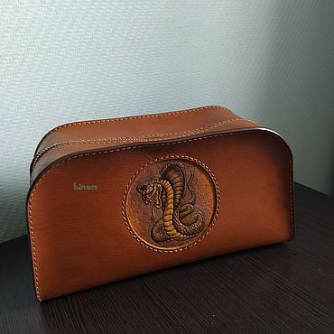 Сумки ручной работы. Ярмарка Мастеров - ручная работа Косметичка с тиснением. Handmade.