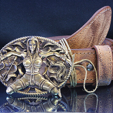 Аксессуары ручной работы. Ярмарка Мастеров - ручная работа Ремень с девушкой Шибари. Handmade.