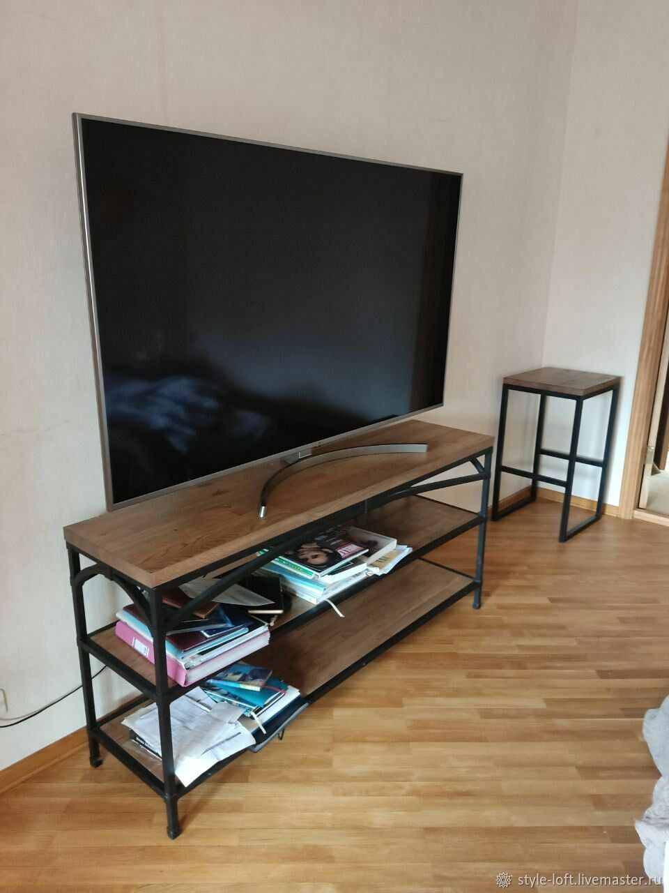 Винтажная консоль под ТВ в стиле лофт купить в интернет-магазине ...