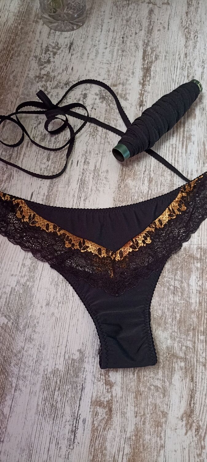 Трусы женские бразилианы чёрные с кружевом в интернет-магазине на ...