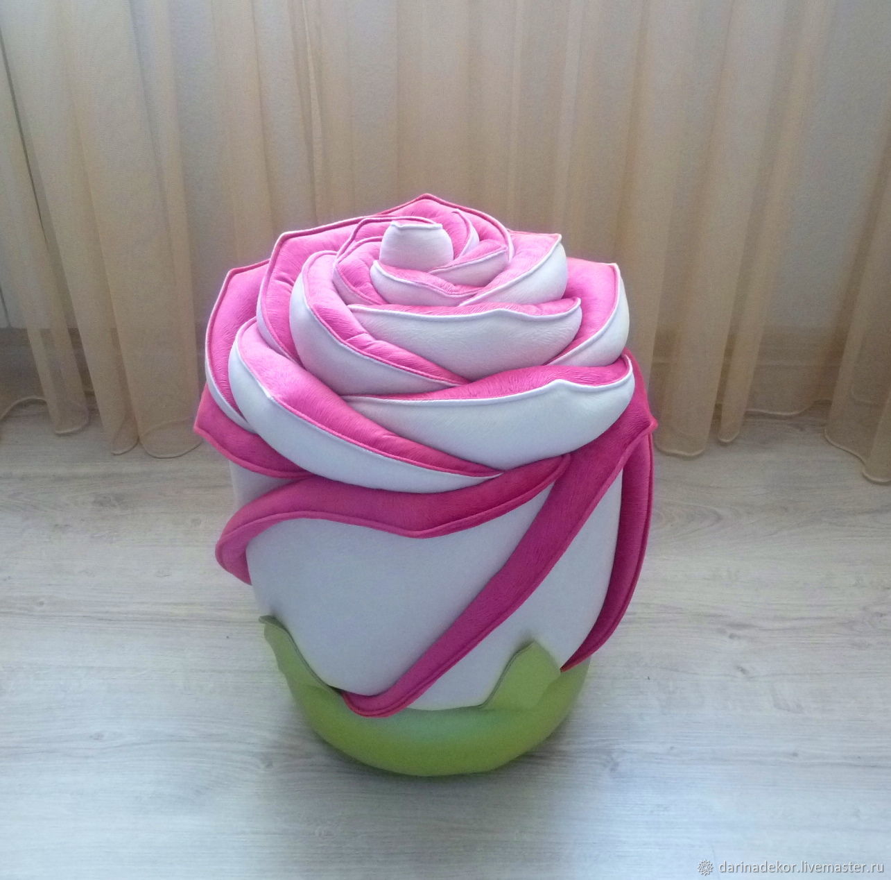 Пуф Роза два цвета розовый молочный Внутри деревянный каркас в интернет ...