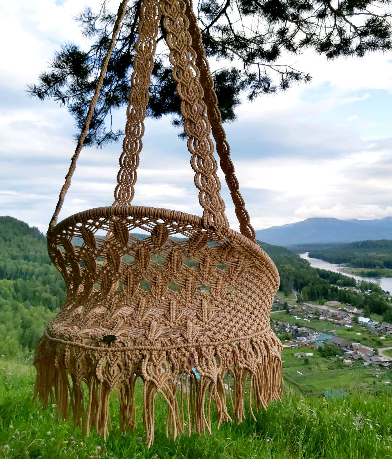 Подвесное кресло макраме