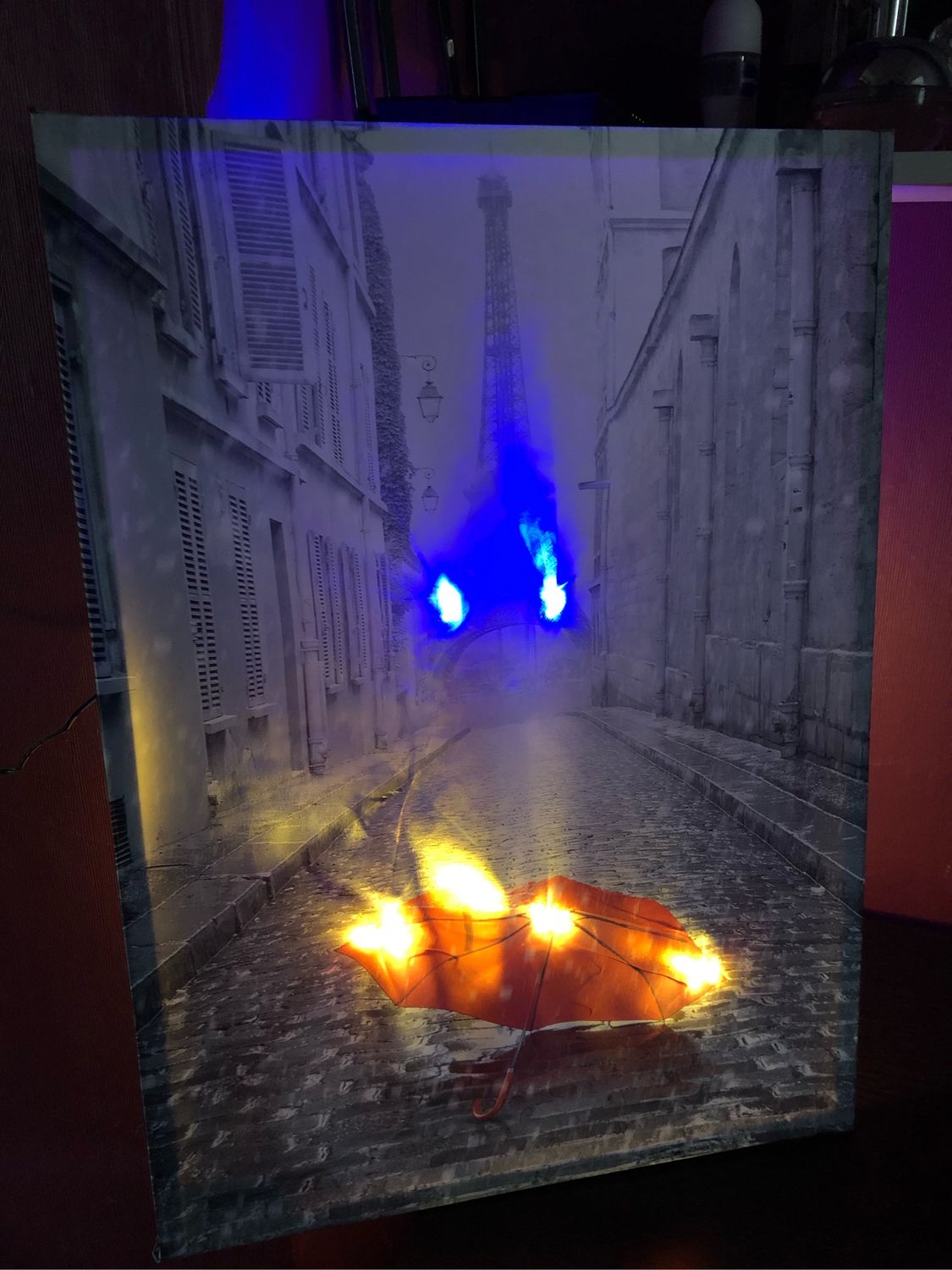 Постер с подсветкой «Дождь в Париже» – купить онлайн на Ярмарке ...