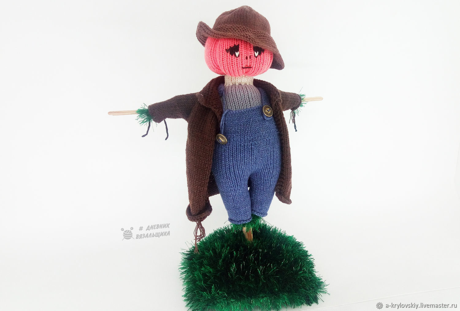 Пугало крючком. Как связать пугало. Пугало крючком. Пугало крючком. Пугало вязаное.