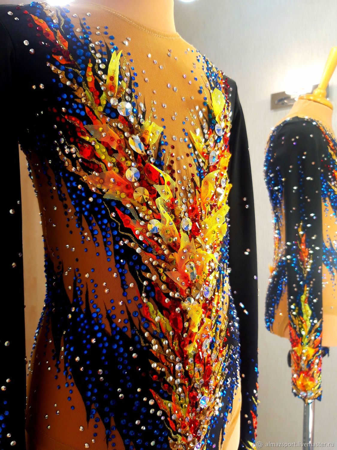 Спортивный инвентарь: Купальник для художественной гимнастики в ...