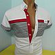 Рубашка КАПИТАН мужская приталенного кроя. Выполнена из натурального хлопка с эластином серии люкс. Комбинирована сочетанием принта и цвета в морской тематике. Застежка-планка (неразъемная, одевается 