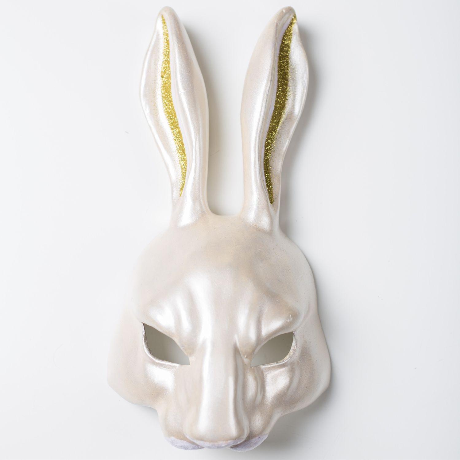 Зайцева маска. Маска кролик amelielbjlife. Маска Инари маскарадная кролик. Маска кролика пластиковая. Карнавальная маска кролика.