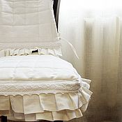 Подушка декоративная "Лаванда" льняная с кружевом