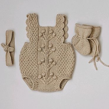 Работы для детей, ручной работы. Ярмарка Мастеров - ручная работа Боди и носочки вязаные для фотосессии новорожденных. Handmade.