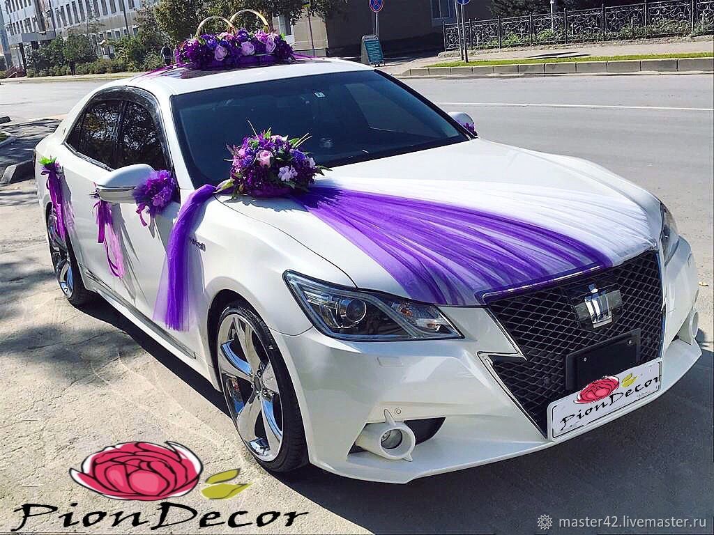 Свадебные украшения на машину. Композиции на свадебный автомобиль в Киеве