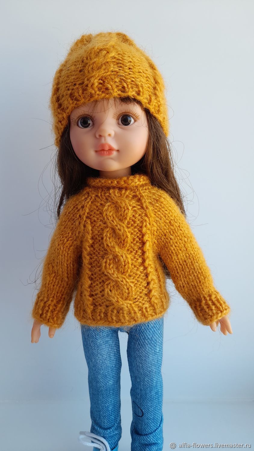 Вязаный свитер для куклы