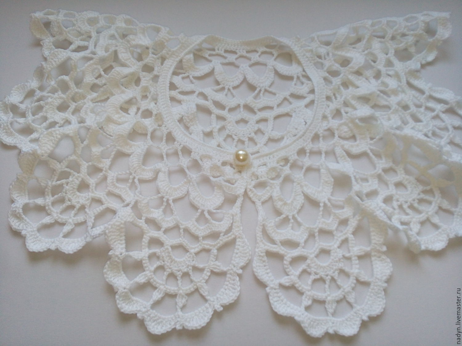 накладной воротник. белые серые воротнички. классификация воротничков. белые серые воротнички. белый воротничок эмми.