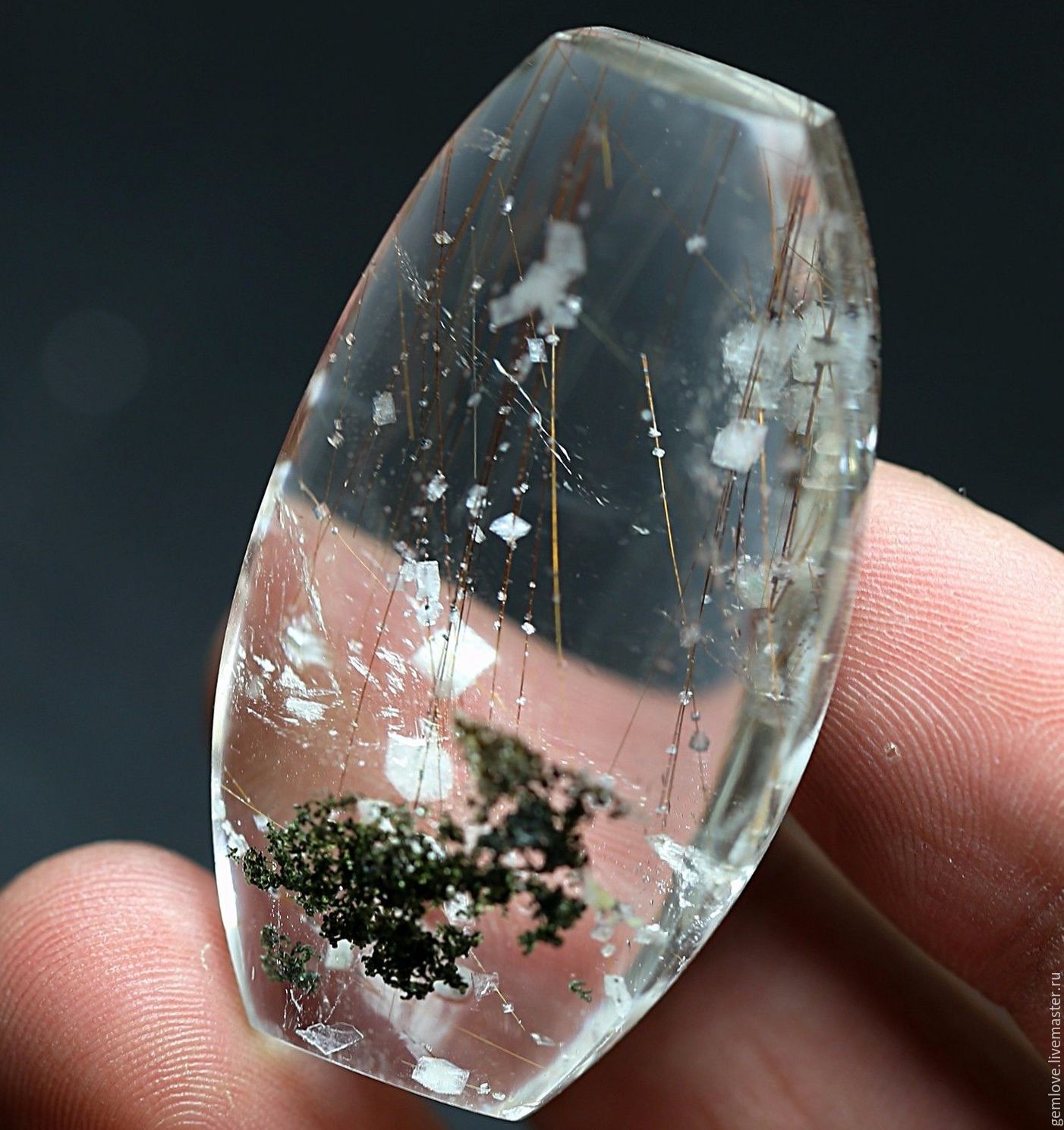 Как называется прозрачное стекло. Минералы кварц горный хрусталь. Горный хрусталь с кальцитом. Кальцит с кварцем. Прозрачный кварц камень.