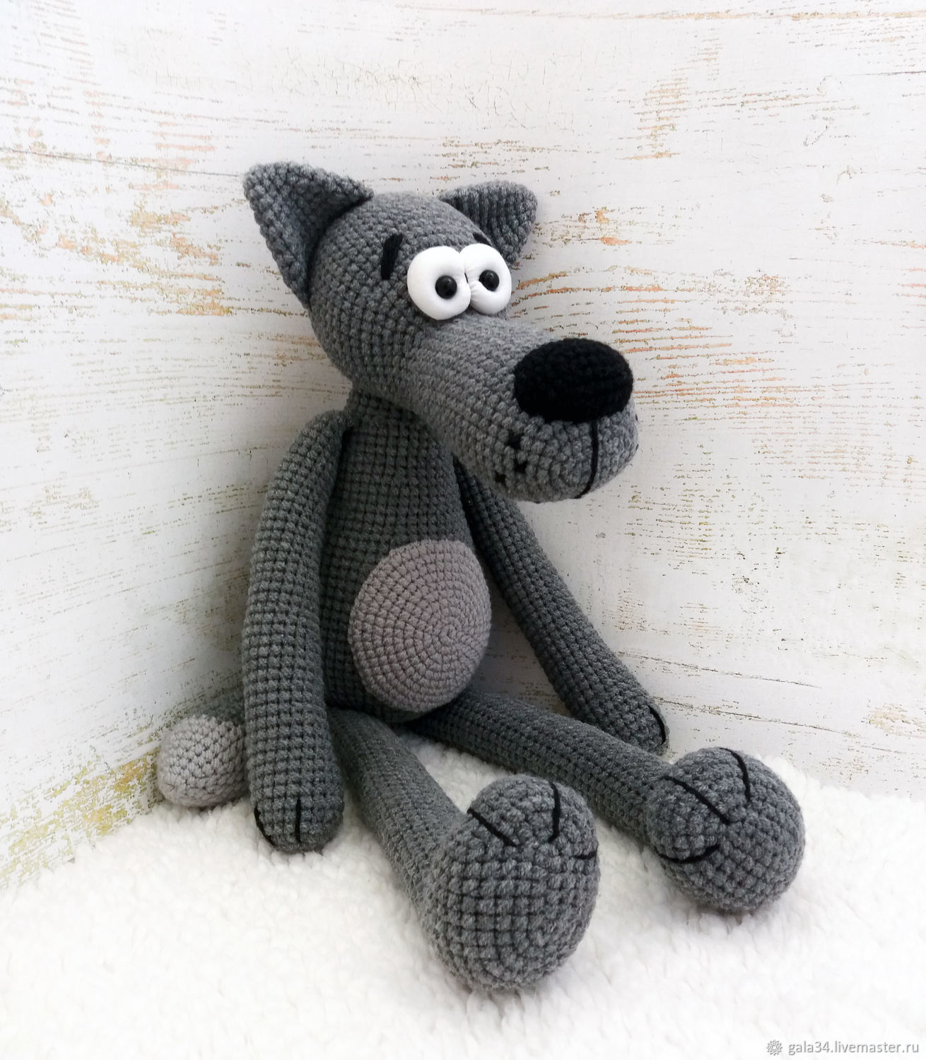 Knitted Toy Wolf