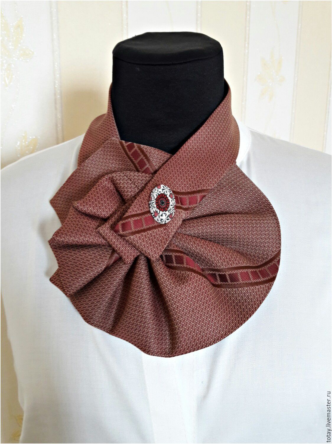 Ожерелье-галстук Бар без камней золоченое