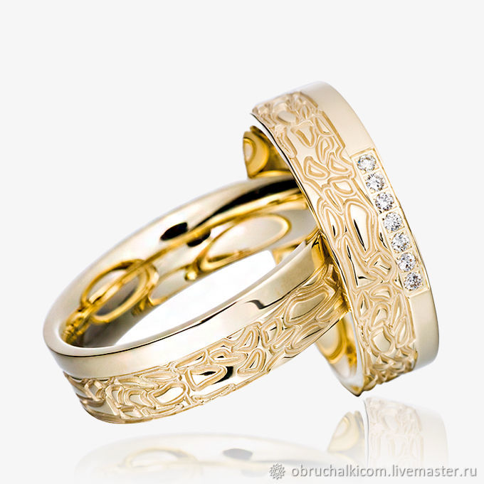 Золотые кольцо обручальное женские цена. Обручальное кольцо. Необычные обручальные кольца. Красивые обручальные кольца. Шикарные золотые кольца.