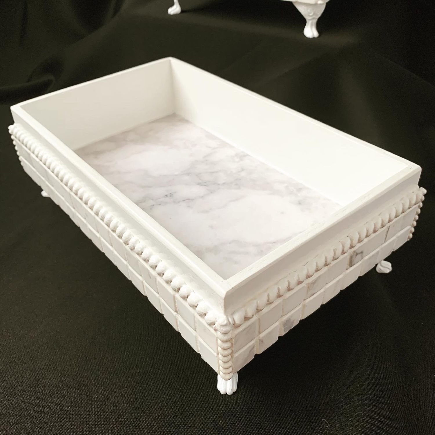 Набор шкатулка и подставка для косметики и духов Мрамор – купить на ...