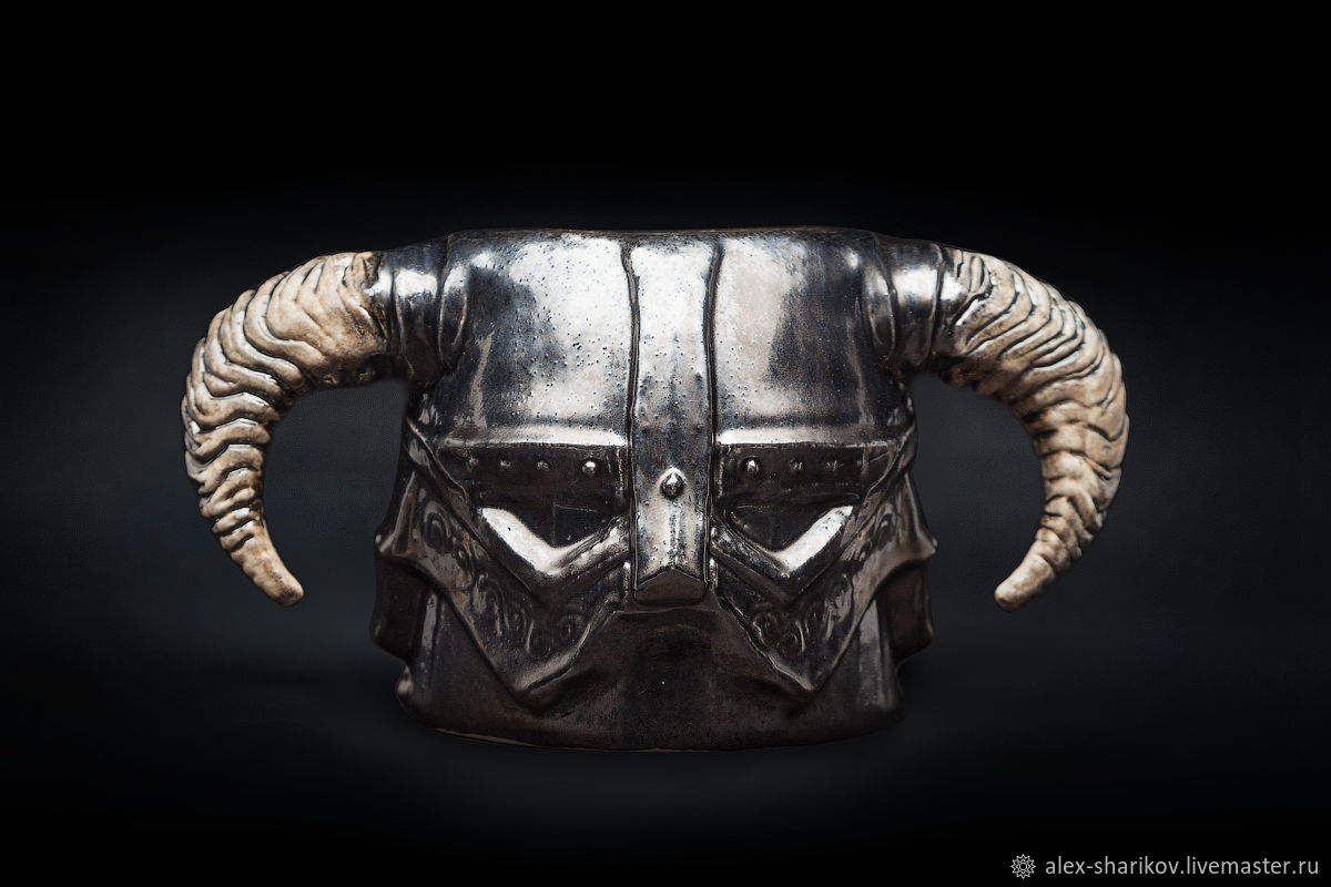 Скайрим Кружка (шлем Довакина) Skyrim Iron Helmet Mug, керамическая в  интернет-магазине Ярмарка Мастеров по цене 2990 ₽ – LTJG2RU | Кружки и  чашки, Санкт-Петербург - доставка по России