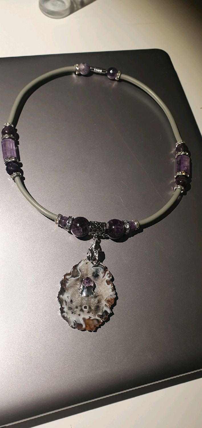 Колье с аметистом и срезом агата в интернет-магазине на Ярмарке ...