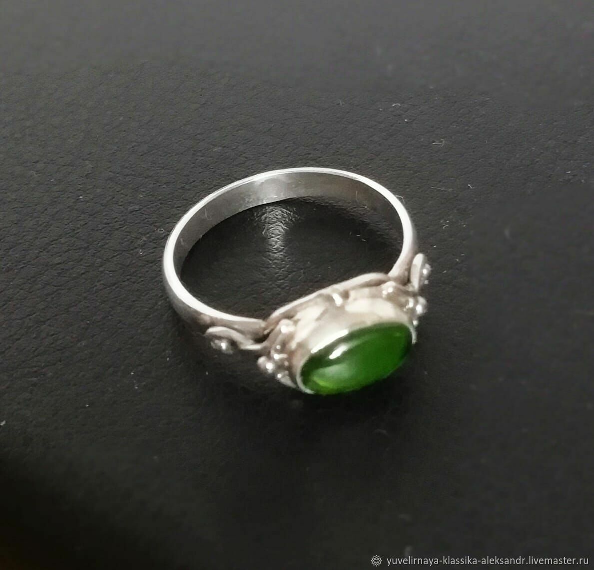 Кольцо серебряное с хромдиопсидом арт.0212 купить в интернет-магазине ...