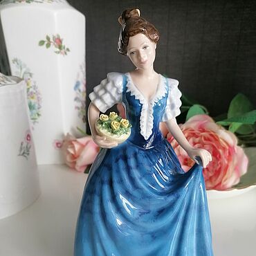 Винтаж ручной работы. Ярмарка Мастеров - ручная работа Винтаж: Статуэтка Royal Doulton Helen фарфор Англия. Handmade.