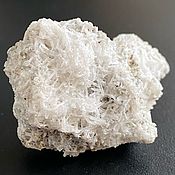 Prasem, Sectioned quartz, crystal 40 g. Inner Mongolia