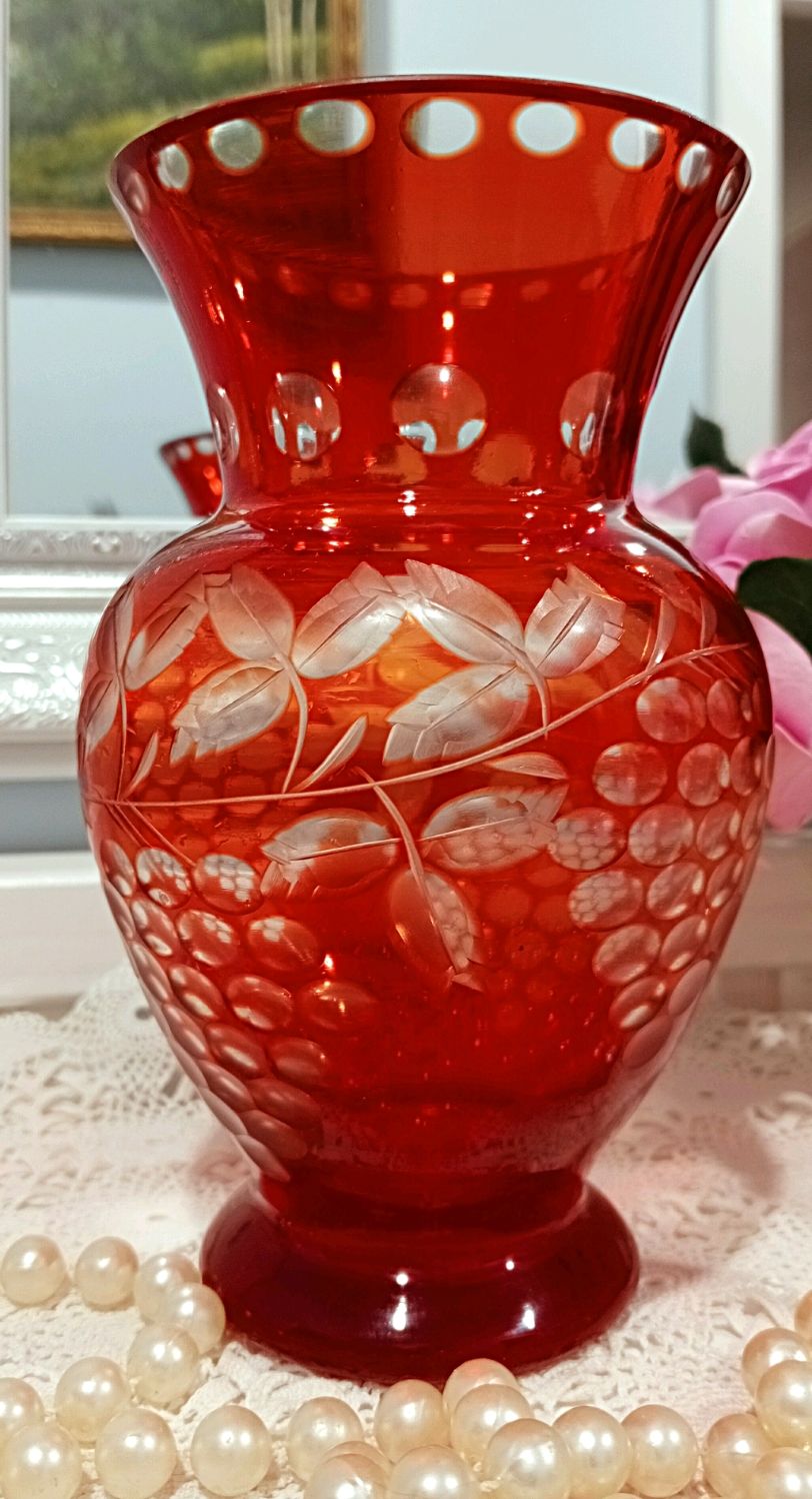 Красивые вазы для интерьера - 56 фото