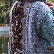 Теплый женский свитер с аранами " Флорентийский" белый синий