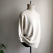 Пуловер вязаный женский