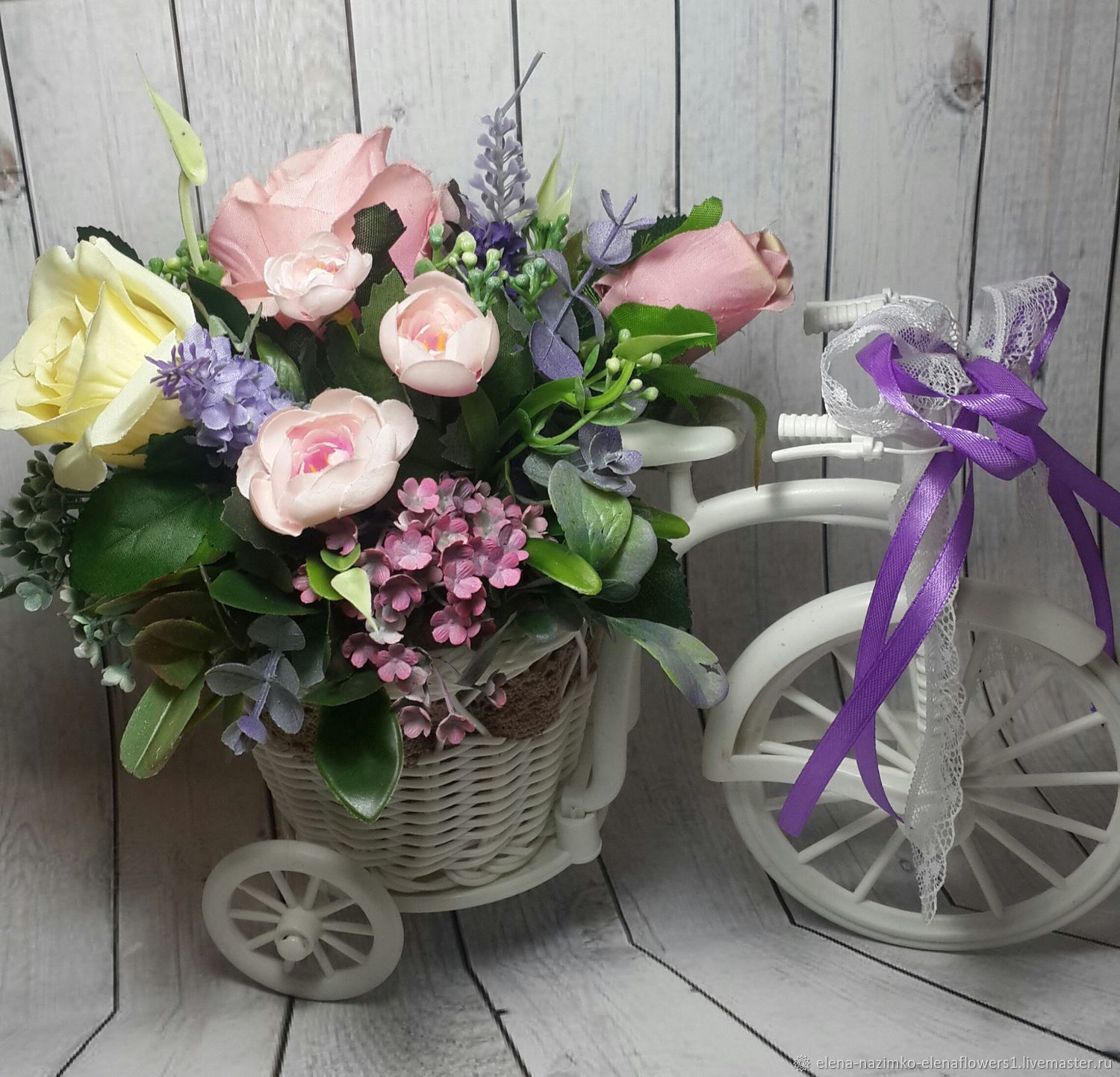 Кашпо велосипед с цветами